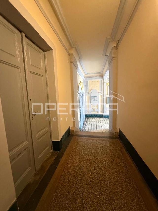 Šesterosobni stan u centru Rijeke