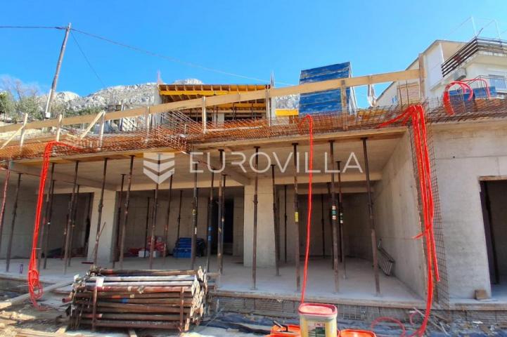 Omiška rivijera, jednosoban stan južne orijentacije na prvom katu novogradnje, 57.94 m²