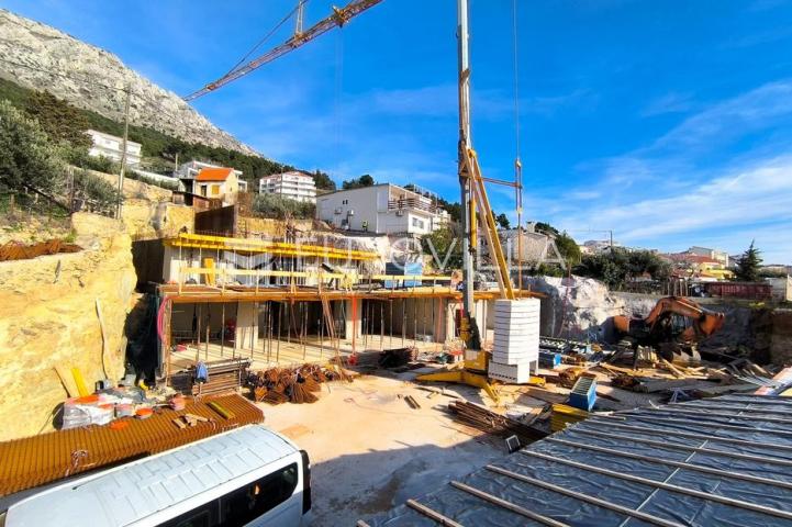 Omiška rivijera, dvosoban stan južne orijentacije na prvom katu novogradnje, 75.95 m²