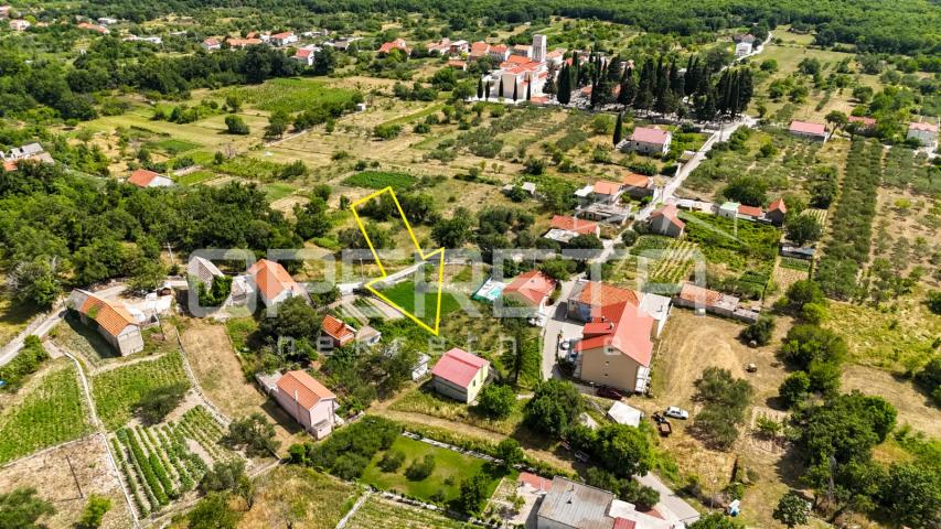Kuća s potencijalom, Katuni, Šestanovac