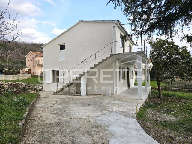 Kuća s potencijalom, Katuni, Šestanovac