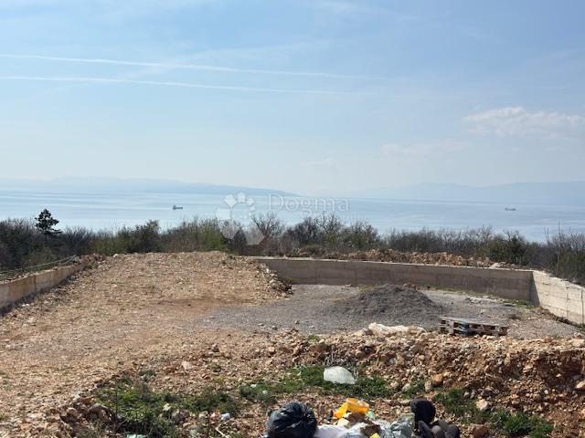 Kostrena – građevinsko zemljište s pogledom na more, 982 m²