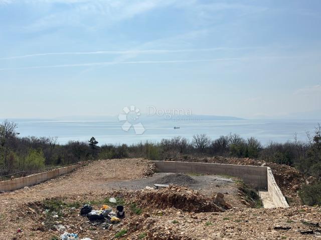 Kostrena – građevinsko zemljište s pogledom na more, 982 m²