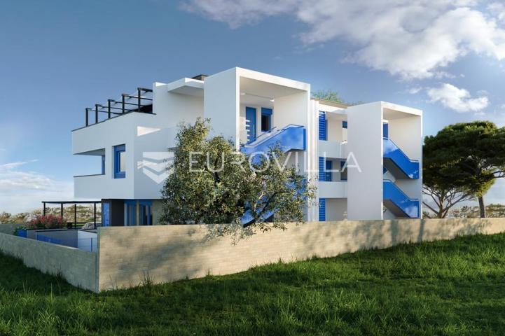 Pag, Proboj Košljun, građevinsko zemljište s građevinskom dozvolom 200 m od mora