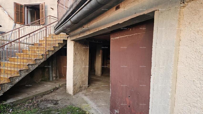 Kuća ŽMINJ (okolice) - odlična kamena kuća s dvorištem