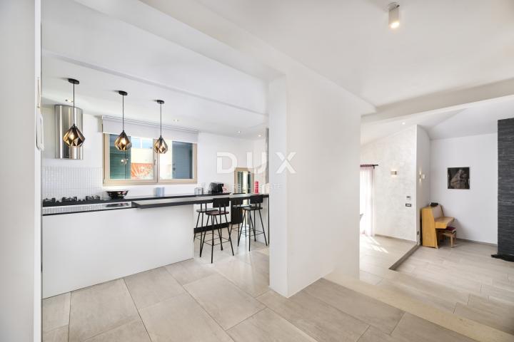 ISTRA, UMAG – Luksuzna vila, bazen, pogled na more
