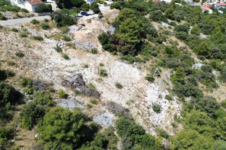 Primošten, zemljište s dozvolom za gradnju vile s bazenom