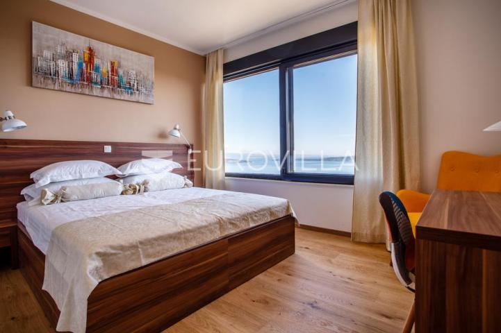 Kaštela, Kaštel Stari, jedinstvena vila s veličanstvenim pogledom