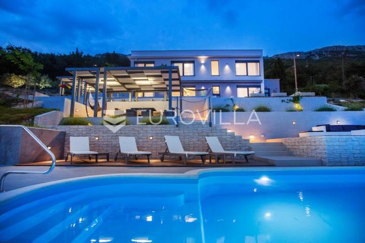 Kaštela, Kaštel Stari, jedinstvena vila s veličanstvenim pogledom