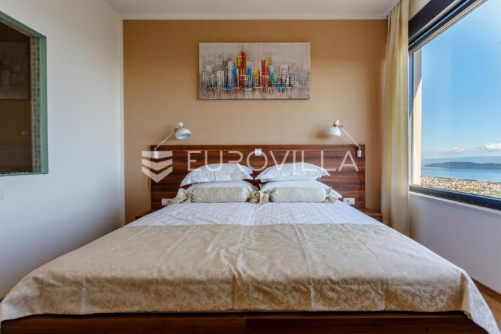 Kaštela, Kaštel Stari, jedinstvena vila s veličanstvenim pogledom