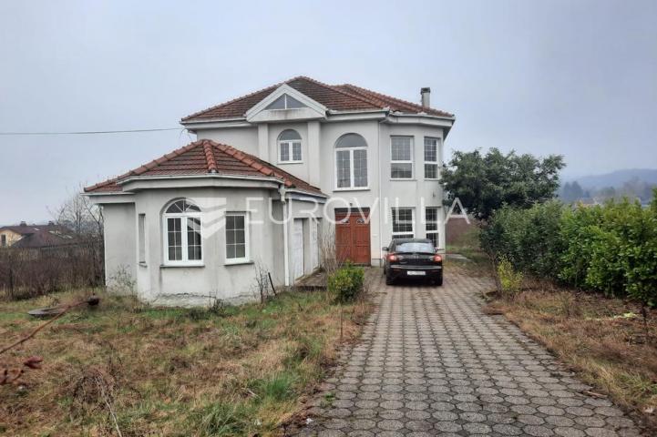 Samobor, Bregana, obiteljska kuća 200 m²