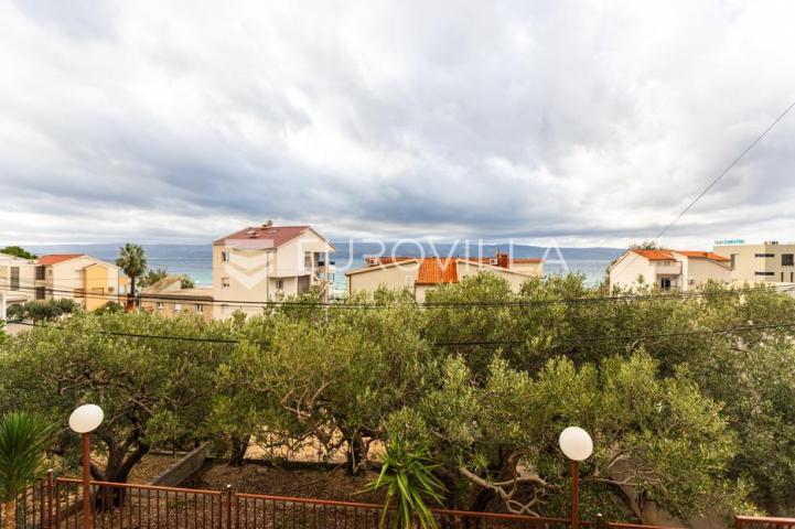 Omiš, Duće, prostrani dvosoban stan, 95,20 m²