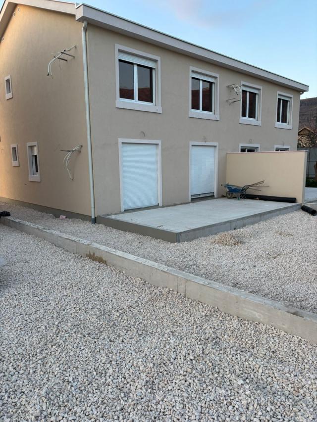 Novi trosobni duplex stanovi u Radanovićima | Spremni za useljenje