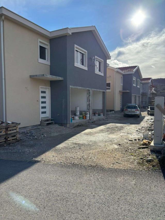 Novi trosobni duplex stanovi u Radanovićima | Spremni za useljenje