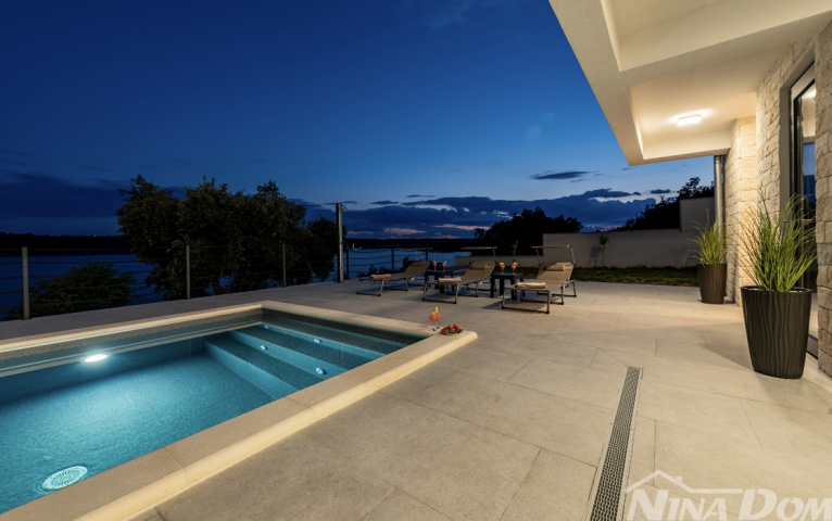 Luksuzna villa u 1. redu do mora – Posedarje, Zadar