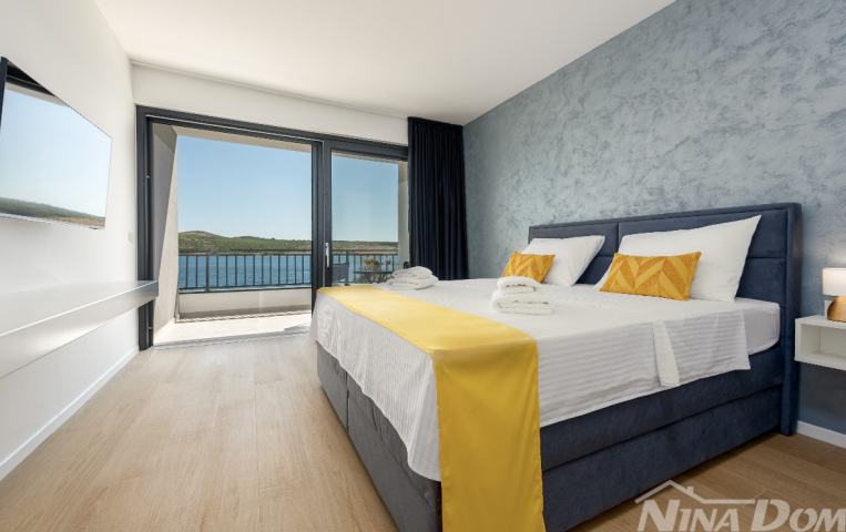 Luksuzna villa u 1. redu do mora – Posedarje, Zadar