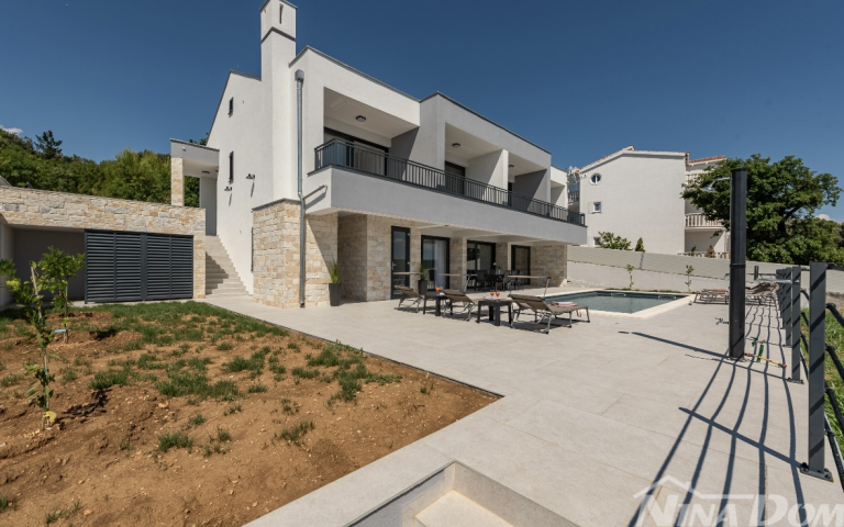 Luksuzna villa u 1. redu do mora – Posedarje, Zadar