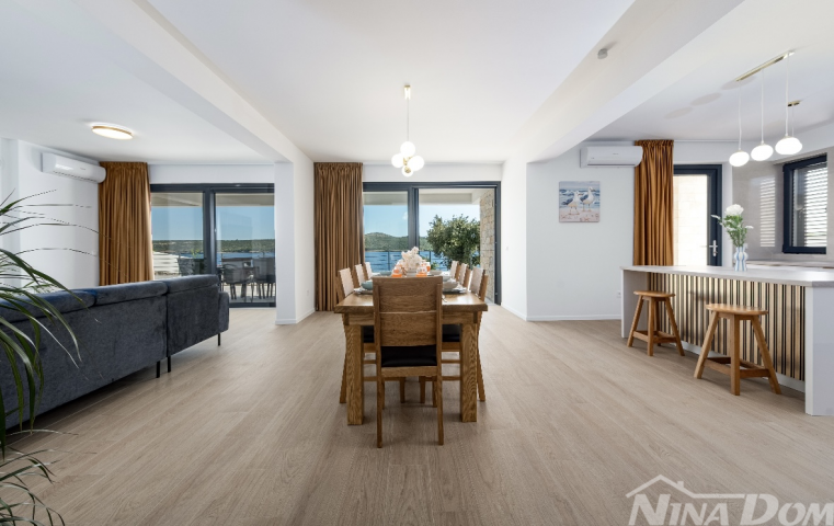 Luksuzna villa u 1. redu do mora – Posedarje, Zadar