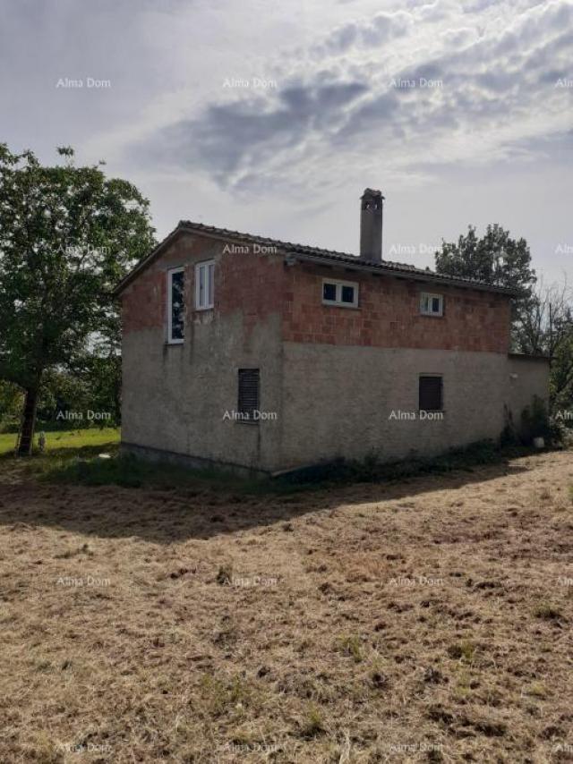 House Sale of a house with two building plots – Tinjan