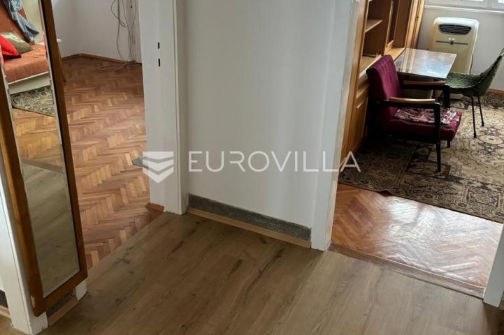 Karlovac, Švarča, stan 52 m², na odličnoj lokaciji
