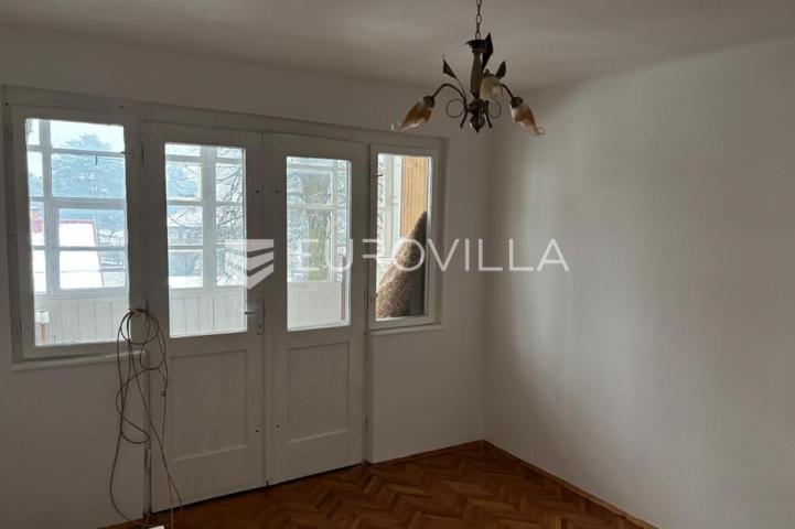 Karlovac, Švarča, stan 52 m², na odličnoj lokaciji