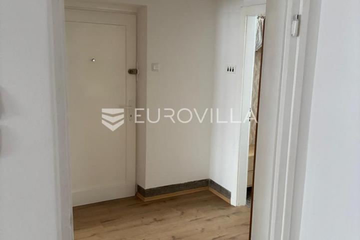 Karlovac, Švarča, stan 52 m², na odličnoj lokaciji
