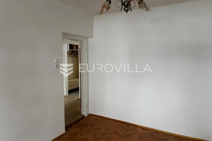 Karlovac, Švarča, stan 52 m², na odličnoj lokaciji