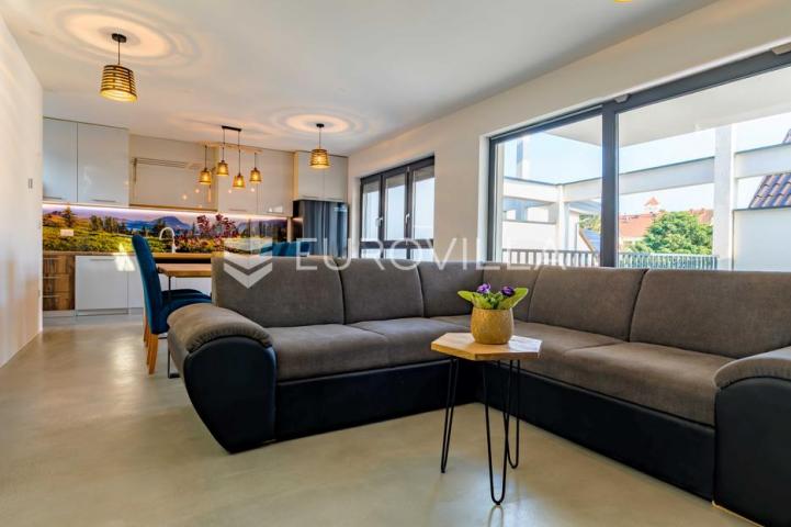 Varaždin, Centar, trosobni stan površine 153,03 m², NOVOGRADNJA