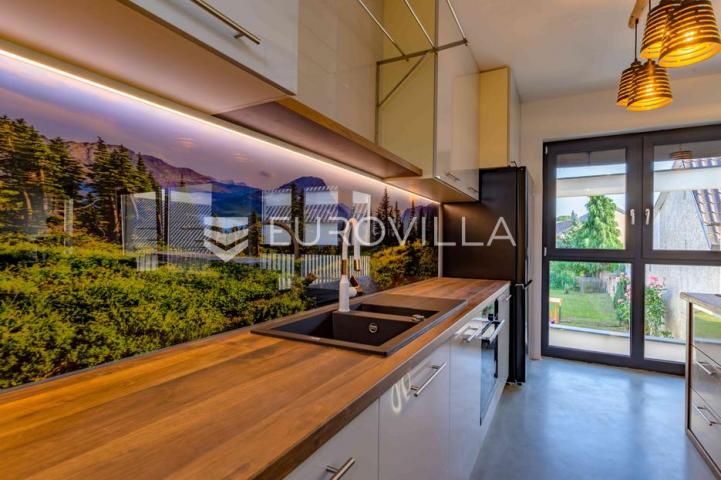 Varaždin, Centar, trosobni stan površine 153,03 m², NOVOGRADNJA