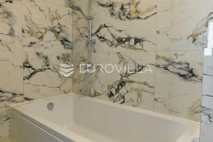 Varaždin, Centar, trosobni stan površine 153,03 m², NOVOGRADNJA