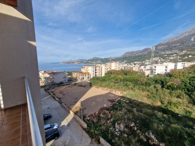 Dva penthaus apartmana na prvoj liniji mora, Dobre Vode, Bar