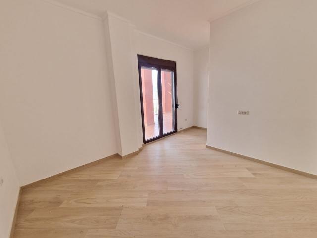 Dva penthaus apartmana na prvoj liniji mora, Dobre Vode, Bar
