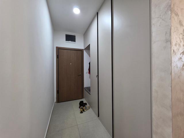 Nov dvosoban stan 71m2 sa pogledom na more i garaznim mestom u Becicima
