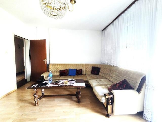 Kuća, 300 m2, Zagorič, Podgorica