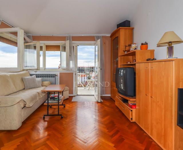 Rovinj, stan sa panoramskim POGLEDOM na MORE!!!