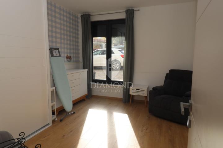 Dvoetažni apartman prvi red do mora nadomak Pule!