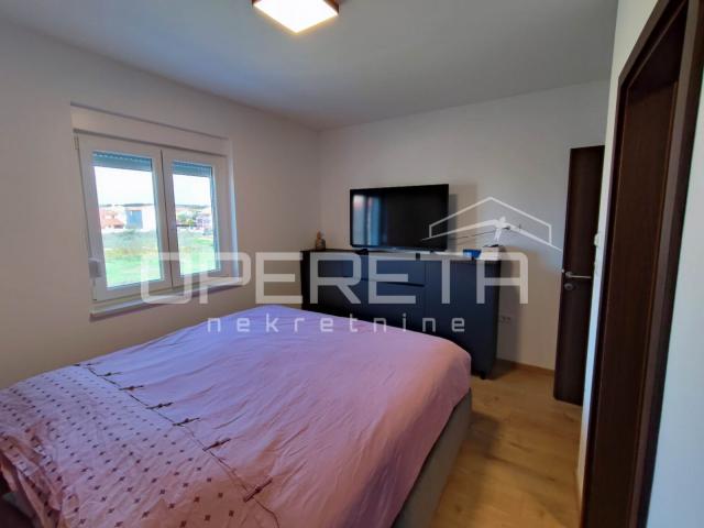 TOP PRILIKA: Luksuznih 108 m² s uporabnom dozvolom – Srce Valdebeka
