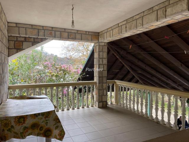 Haus 300 m2 in Misici
