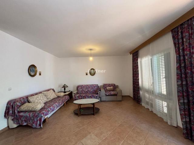 Haus 208 m2, Bjelisi