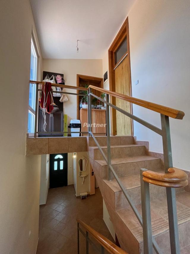 Haus 208 m2, Bjelisi