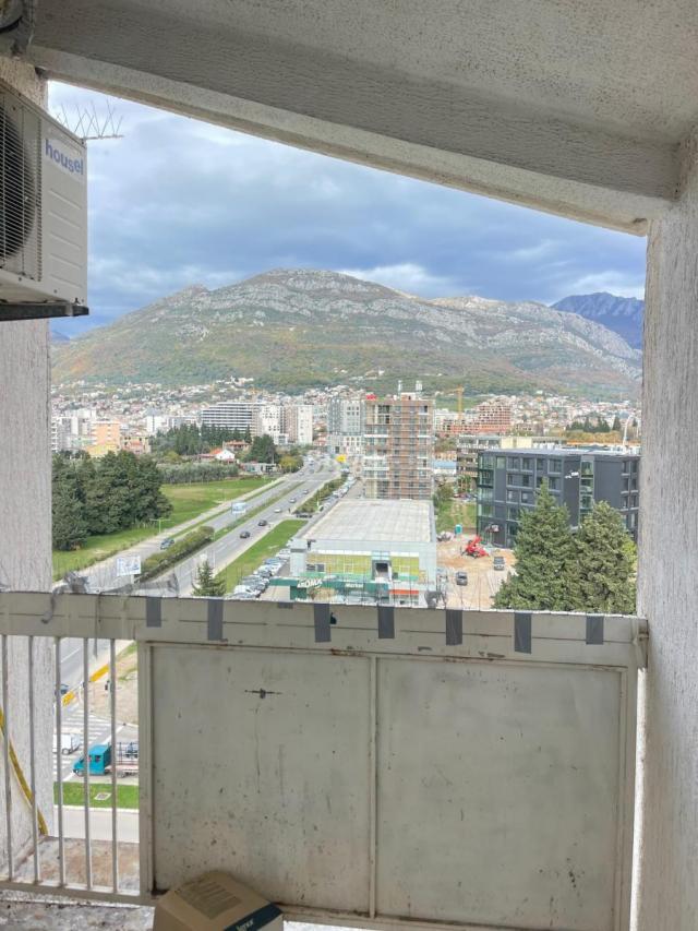 Stan u centru Bara