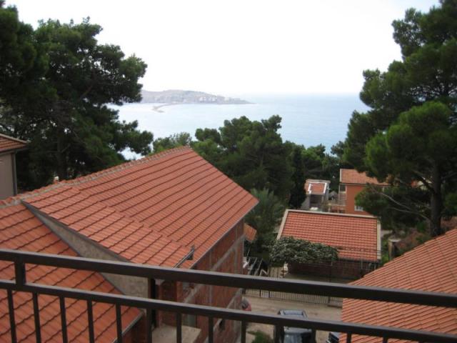 Kuca 360m2 Susanj
