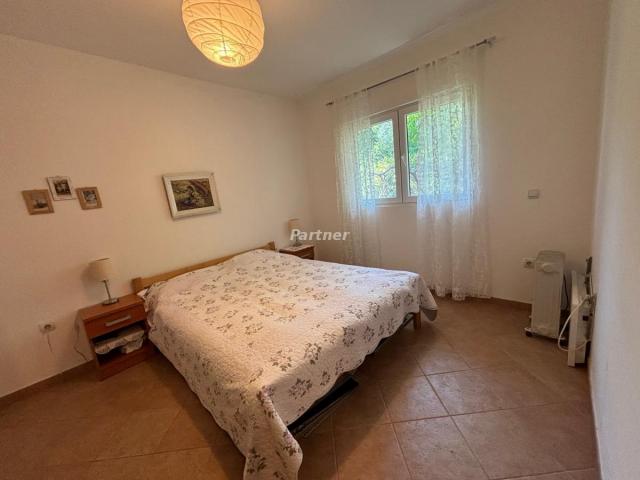 Haus 208 m2, Bjelisi