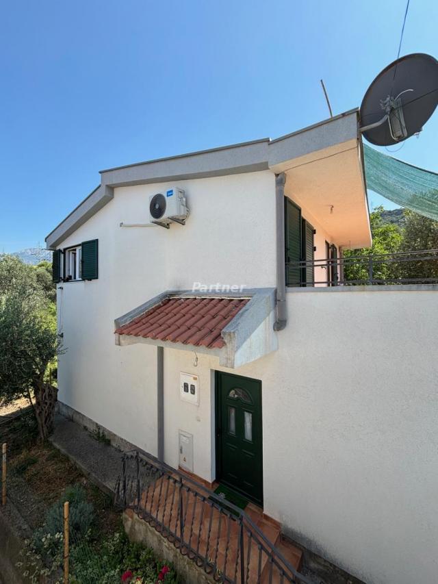 Haus 208 m2, Bjelisi