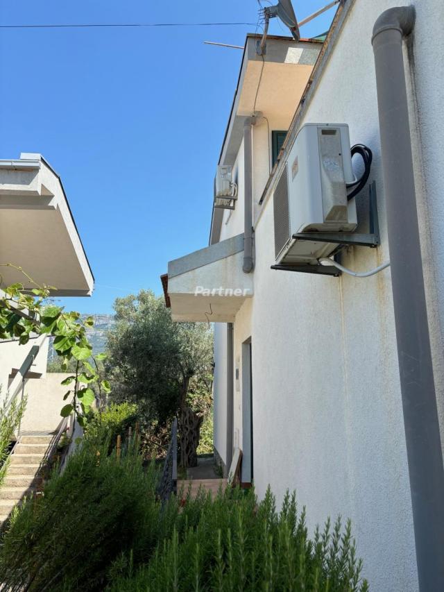 Haus 208 m2, Bjelisi