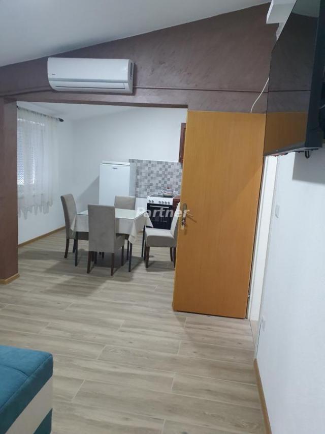 Haus 300 m2 in Misici
