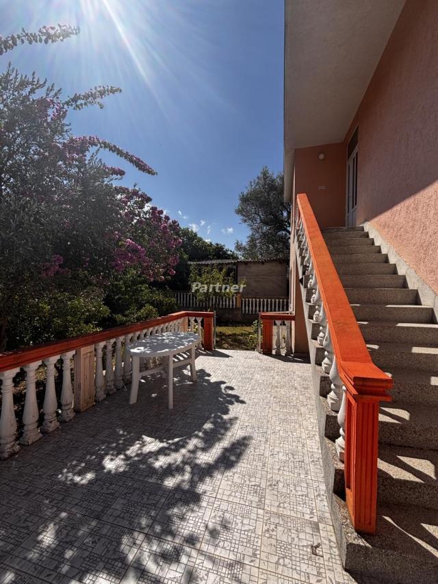 Legalna kuca 330m2 Rena, Bar