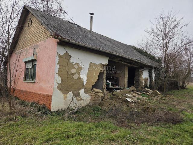 Hitna prodaja kuće – Dalj planina, 50 m²