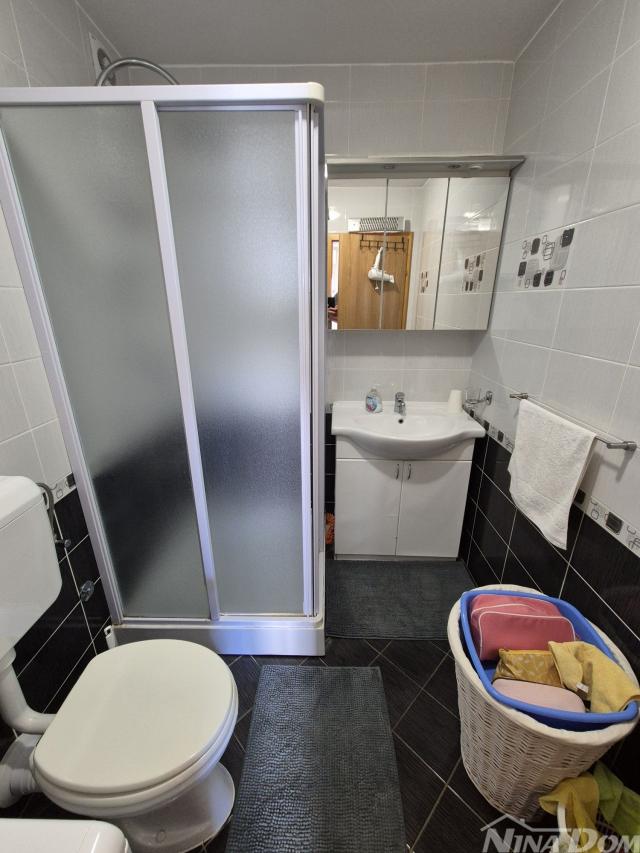 Apartman 1 kat, južna strana 50 met. do mora s pogledom na more