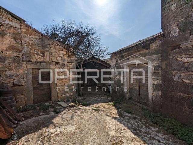 Istra, Karojba- 3 starine za adaptaciju
